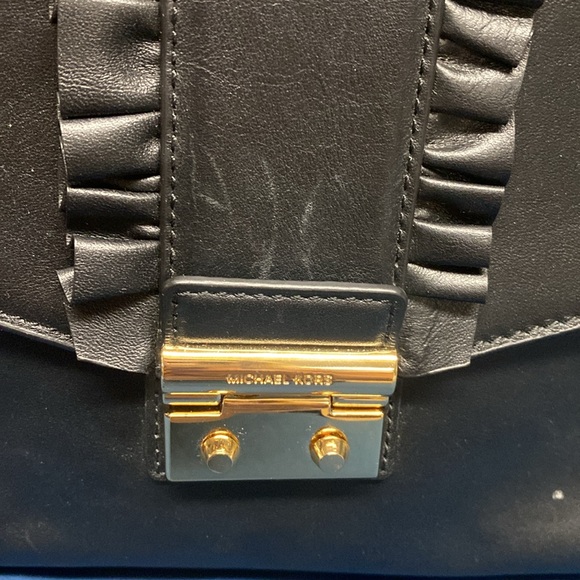 Michael Kors SLOAN MEDIUM RUFFLE TOP HANDLE SATCHEL - Picture 2 of 6